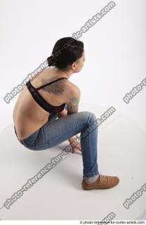 13 2020 BILLIE SITTING POSE